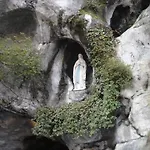 Aux Armes De Belgique 2* Lourdes