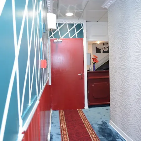 酒店 Aux Armes De Belgique 2*