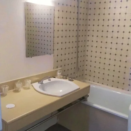 Aux Armes De Belgique 卢德