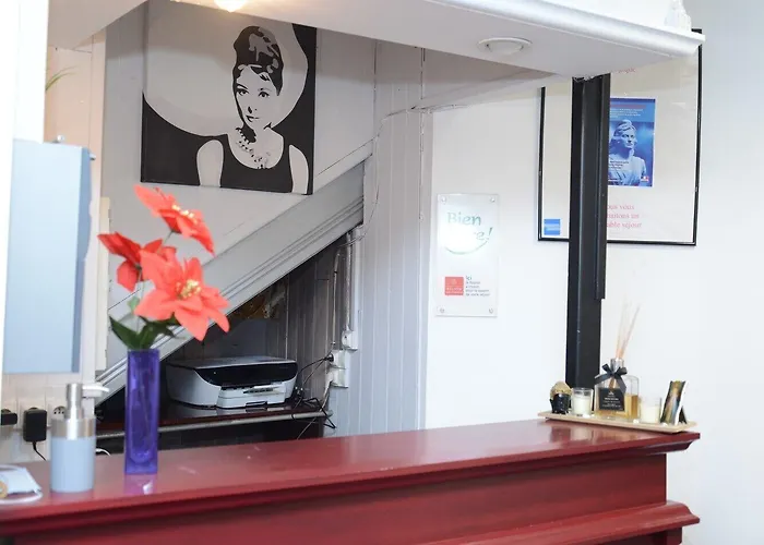 Aux Armes De Belgique Hotel