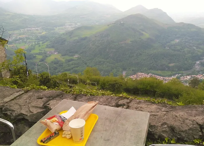 Aux Armes De Belgique Hotel 2*