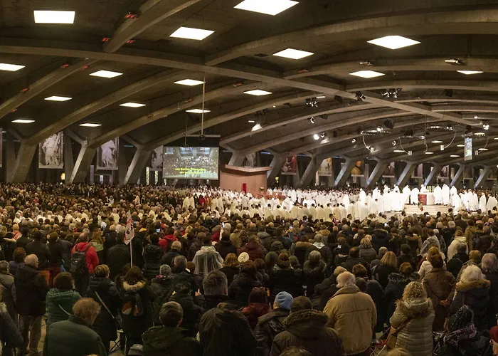 Hotell Aux Armes De Belgique 2*