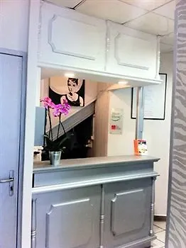 Aux Armes De Belgique Hotell Lourdes